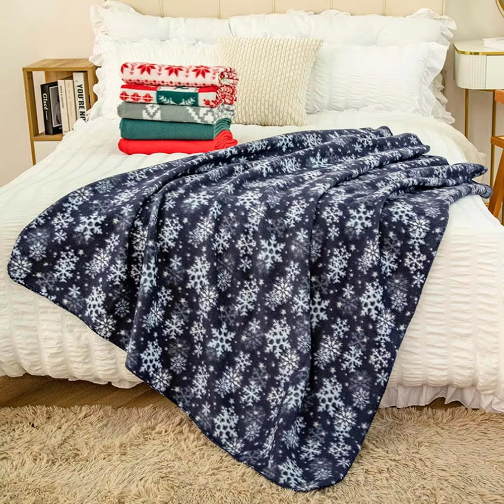 Customized Polyester Screen Printing Christmas  Pattern Anti-pilling Double Sided Polar Fleece  Blanket Lightweight Cozy Throw Blanket