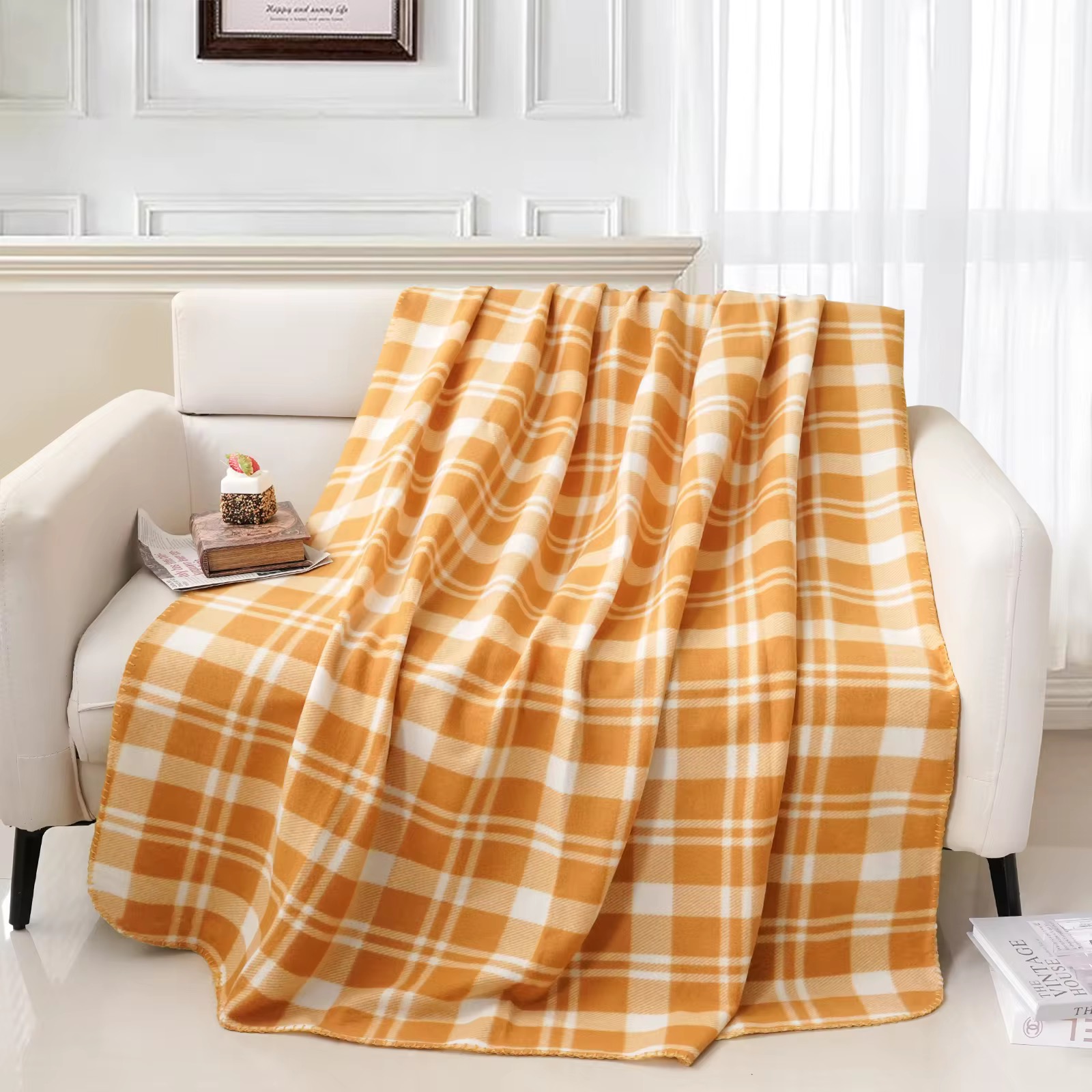 Customized Luxury Polyester Portable Checkered Plaid Double Sided Polar Fleece Blanket Lightweight Comfortable Throw Blanket