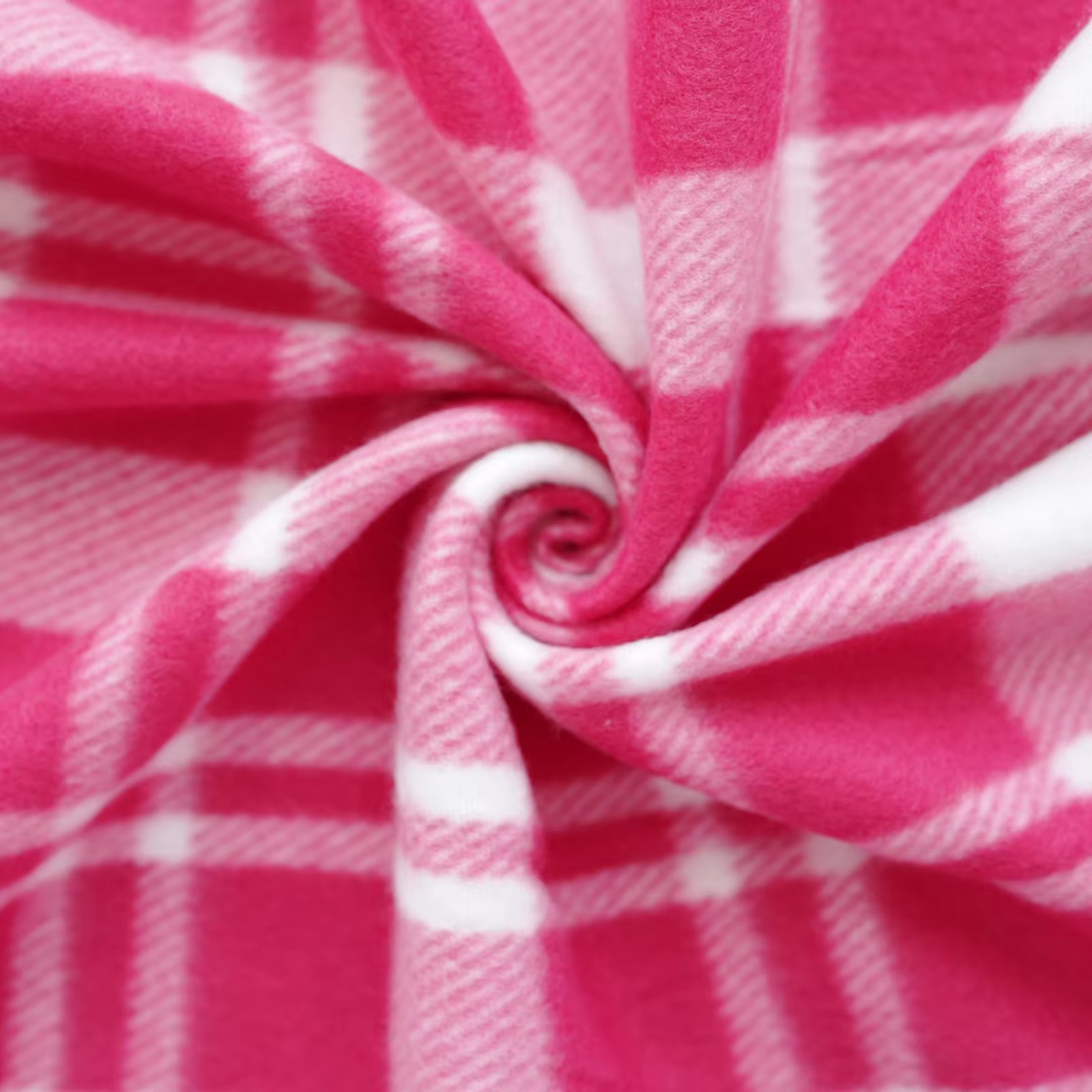 Customized Luxury Polyester Portable Checkered Plaid Double Sided Polar Fleece Blanket Lightweight Comfortable Throw Blanket