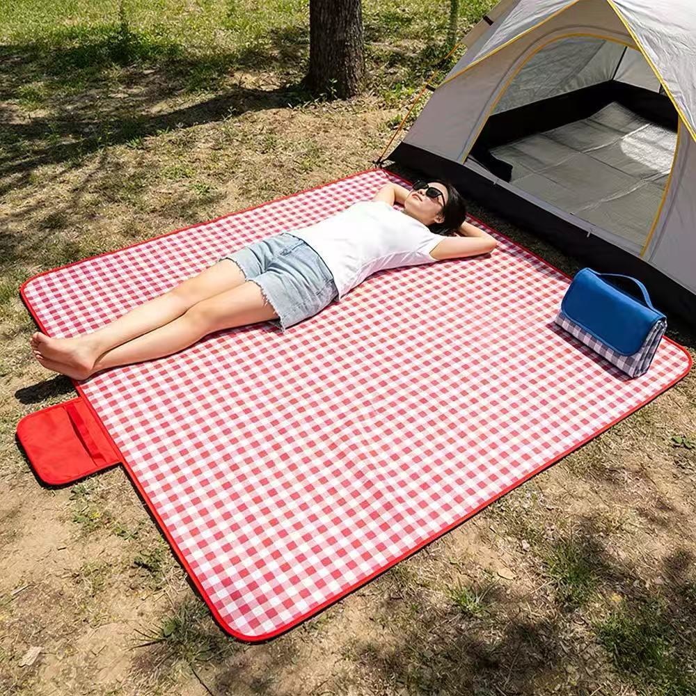 Customized Camping Blanket Beach Picnic Mat Sandproof  Waterproof Outdoor Blanket For Traveling